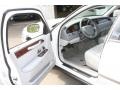 Vibrant White - Town Car Sedan Photo No. 10