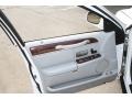 Vibrant White - Town Car Sedan Photo No. 12
