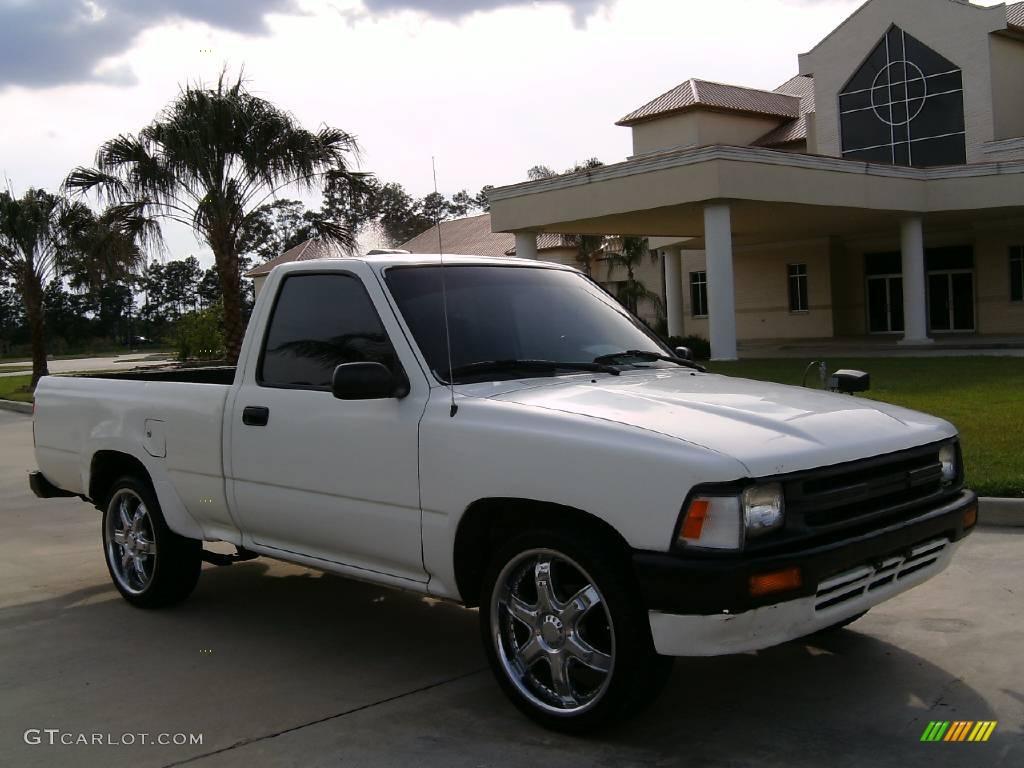 1994 Pickup DX Regular Cab - White / Blue photo #1