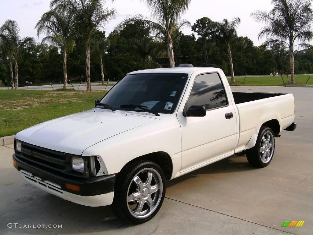 1994 Pickup DX Regular Cab - White / Blue photo #7