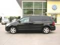 2009 Nocturne Black Metallic Volkswagen Routan SEL  photo #2