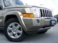 2006 Light Khaki Metallic Jeep Commander Limited 4x4  photo #11