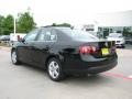 Black - Jetta SE Sedan Photo No. 3