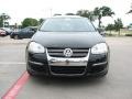 Black - Jetta SE Sedan Photo No. 8