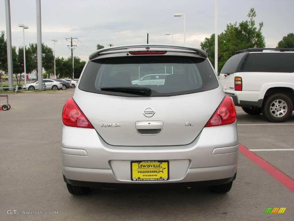 2007 Versa SL - Brilliant Silver Metallic / Charcoal photo #4