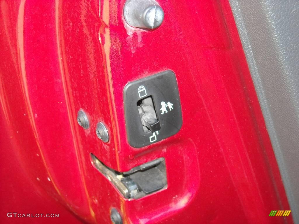 2003 Expedition XLT - Laser Red Tinted Metallic / Flint Grey photo #13