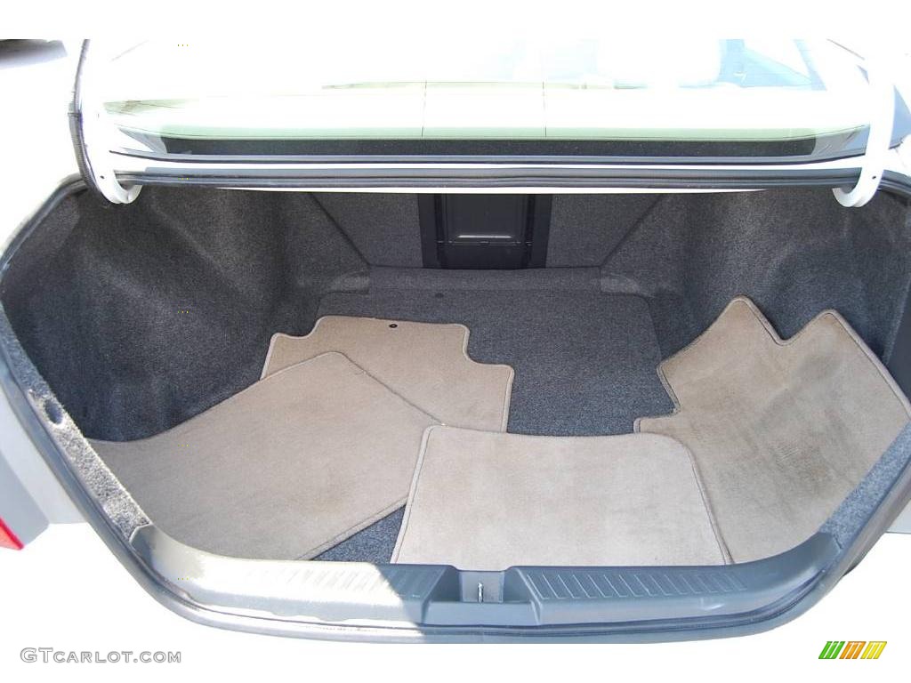 2006 Accord EX-L V6 Sedan - Taffeta White / Ivory photo #8