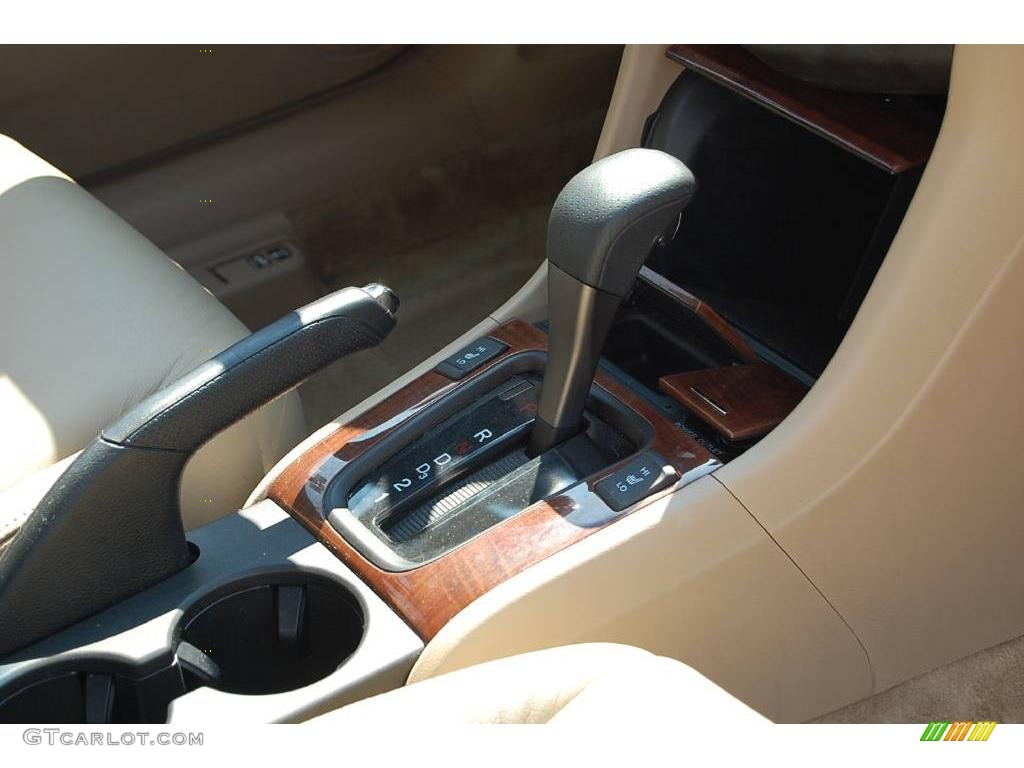 2006 Accord EX-L V6 Sedan - Taffeta White / Ivory photo #11