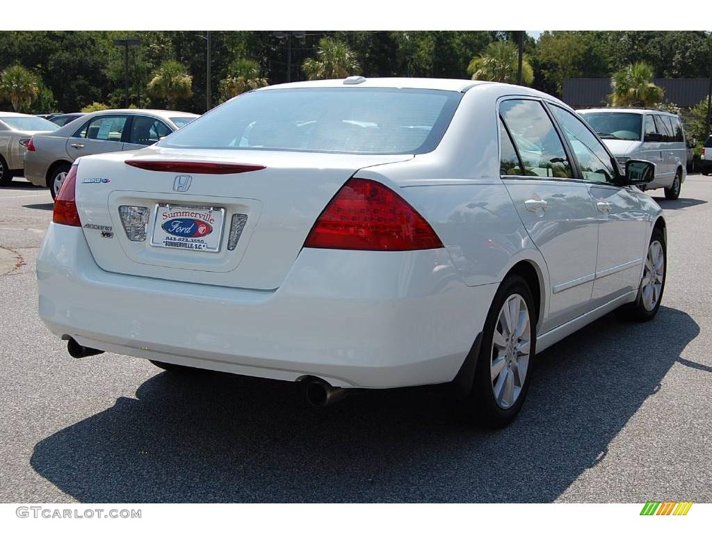 2006 Accord EX-L V6 Sedan - Taffeta White / Ivory photo #16