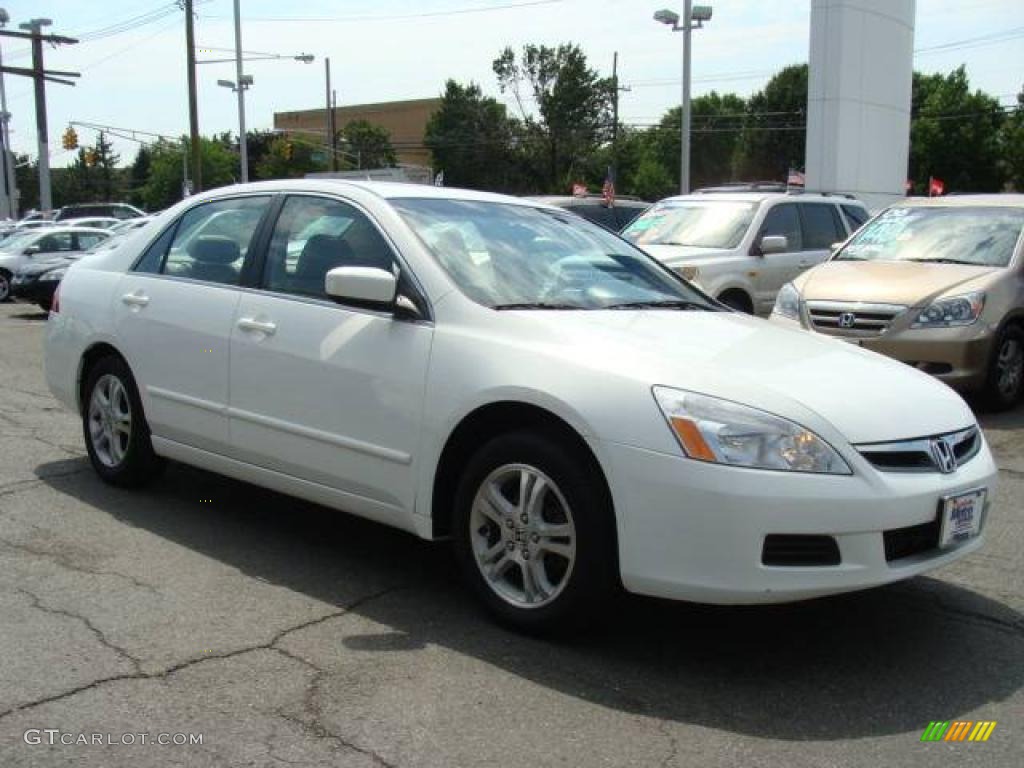 2006 Accord EX-L Sedan - Taffeta White / Ivory photo #3