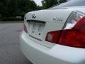 Ivory Pearl - M 35x Sedan Photo No. 13