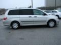 2007 Silver Pearl Metallic Honda Odyssey LX  photo #5