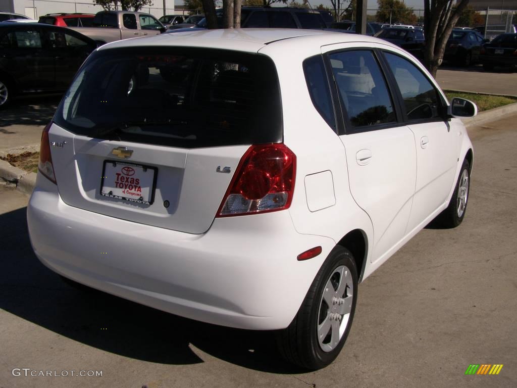 2007 Aveo 5 LS Hatchback - Summit White / Charcoal Black photo #5