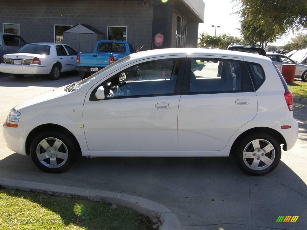 2007 Aveo 5 LS Hatchback - Summit White / Charcoal Black photo #8