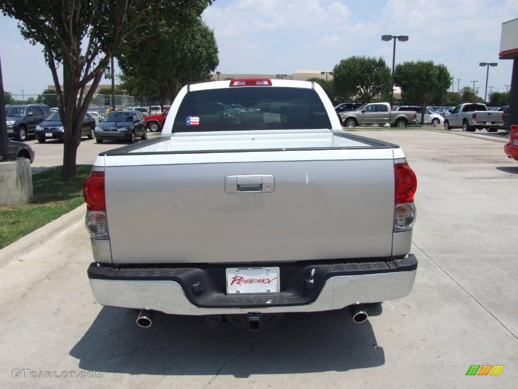 2008 Tundra SR5 Double Cab - Super White / Graphite Gray photo #6