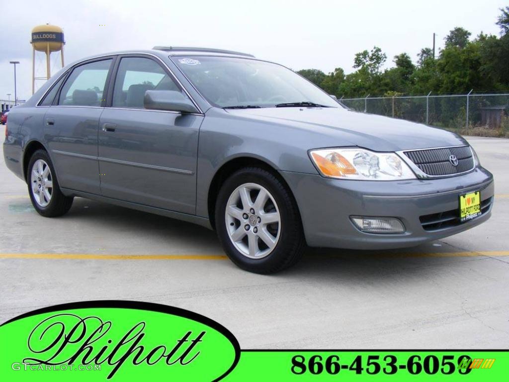 Silver Spruce Metallic Toyota Avalon