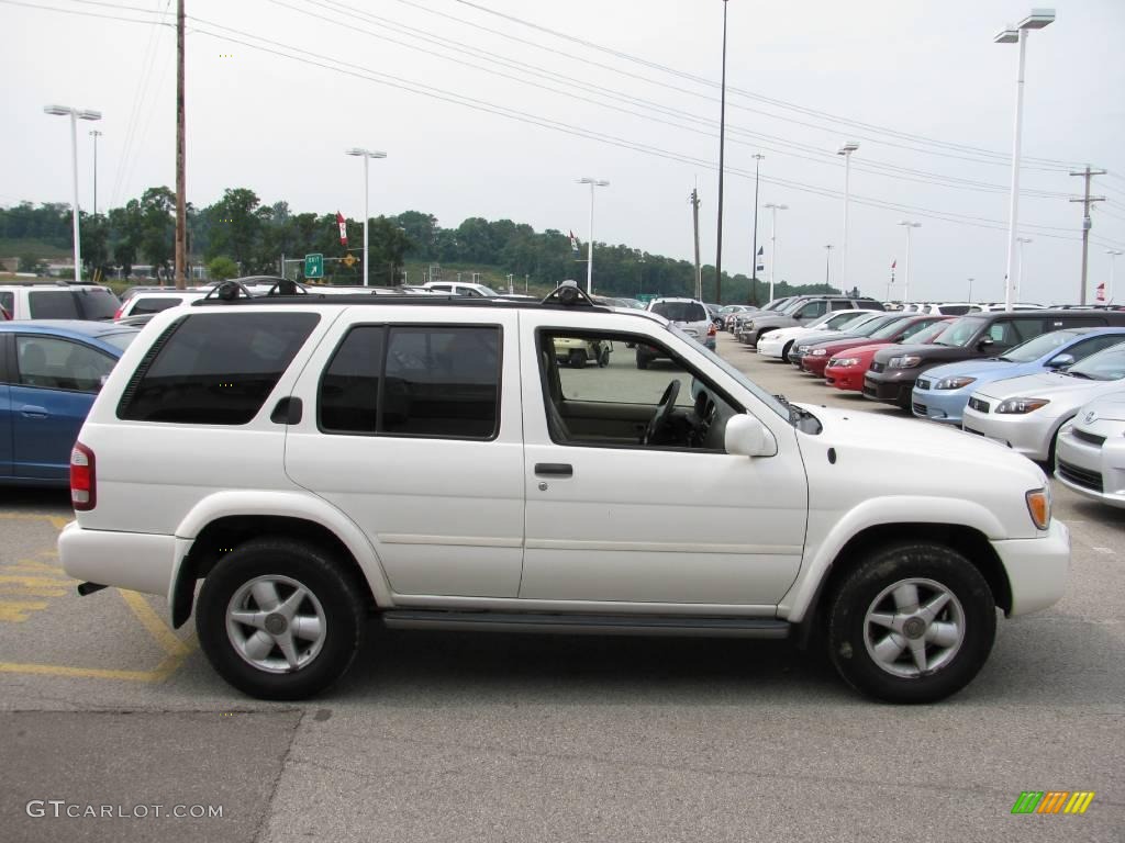 2000 Pathfinder LE 4x4 - Cloud White / Parchment photo #7