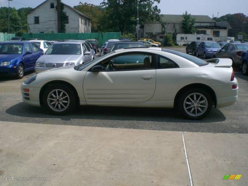 2001 Eclipse GS Coupe - Dover White Pearl / Beige photo #8