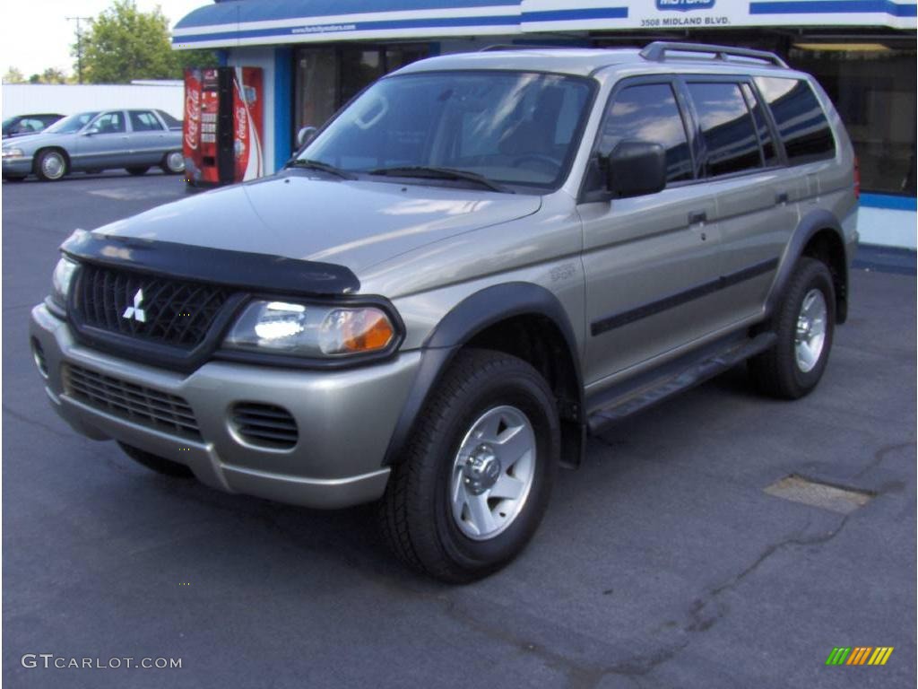 2003 Montero Sport LS - Sudan Beige Metallic / Tan photo #1