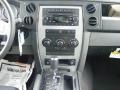 Bright Silver Metallic - Commander Sport Photo No. 10
