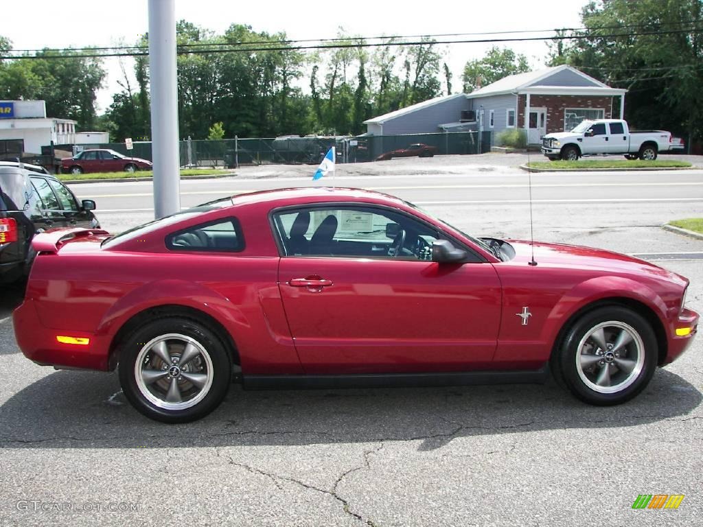 2006 Mustang V6 Premium Coupe - Redfire Metallic / Dark Charcoal photo #17