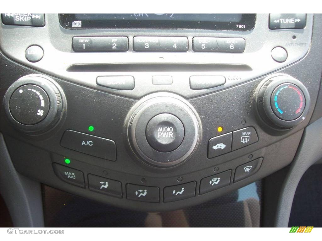 2006 Accord SE Sedan - Alabaster Silver Metallic / Black photo #16