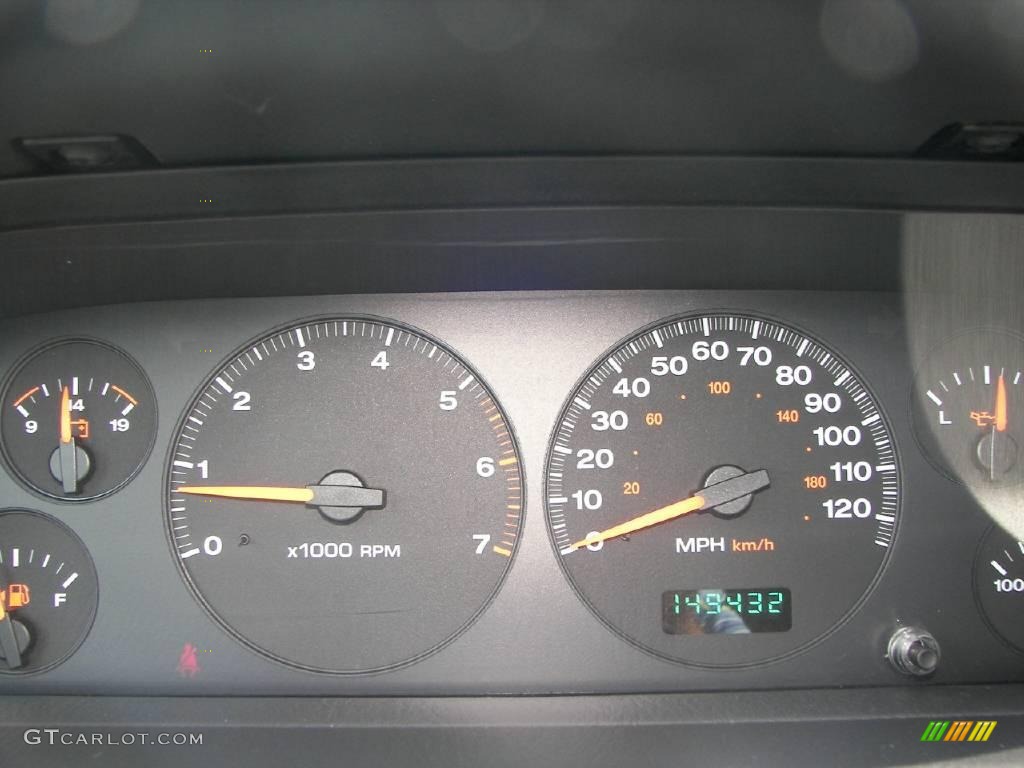 2004 Grand Cherokee Laredo 4x4 - Graphite Metallic / Dark Slate Gray photo #13