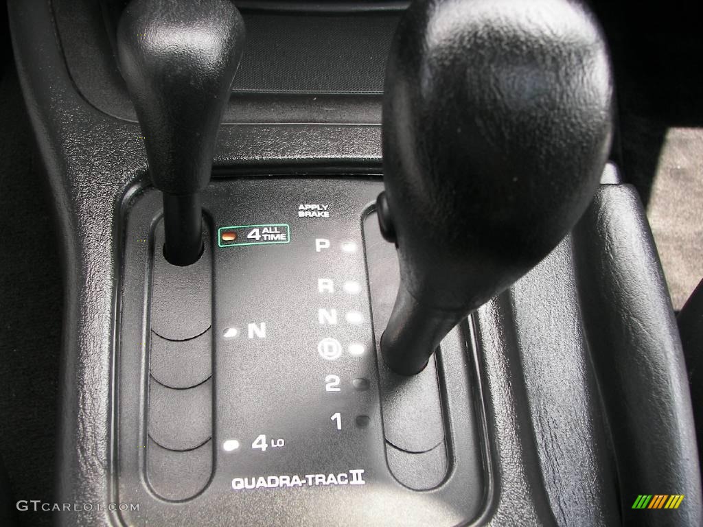 2004 Grand Cherokee Laredo 4x4 - Graphite Metallic / Dark Slate Gray photo #14