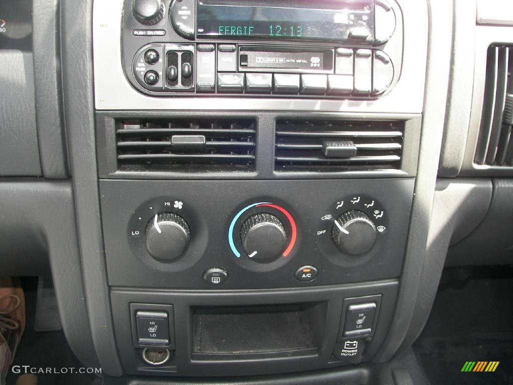 2004 Grand Cherokee Laredo 4x4 - Graphite Metallic / Dark Slate Gray photo #15