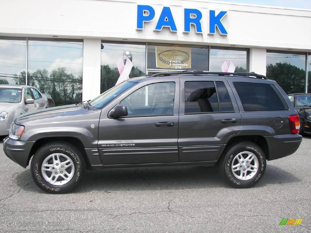 2004 Grand Cherokee Laredo 4x4 - Graphite Metallic / Dark Slate Gray photo #22