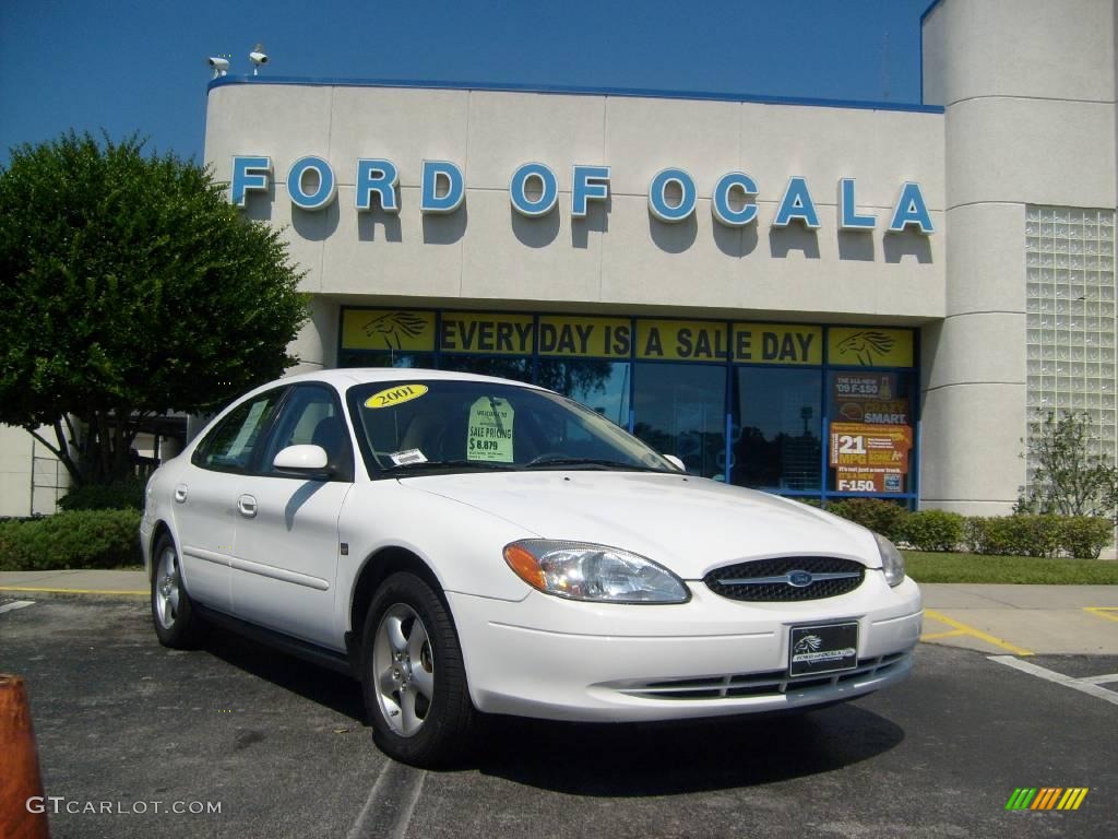 Vibrant White Ford Taurus