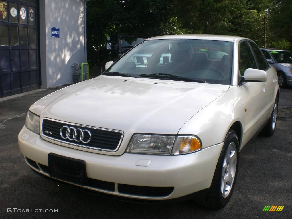 1998 A4 2.8 quattro Sedan - Pearl White Pearlescent / Ecru/Royal Blue photo #12