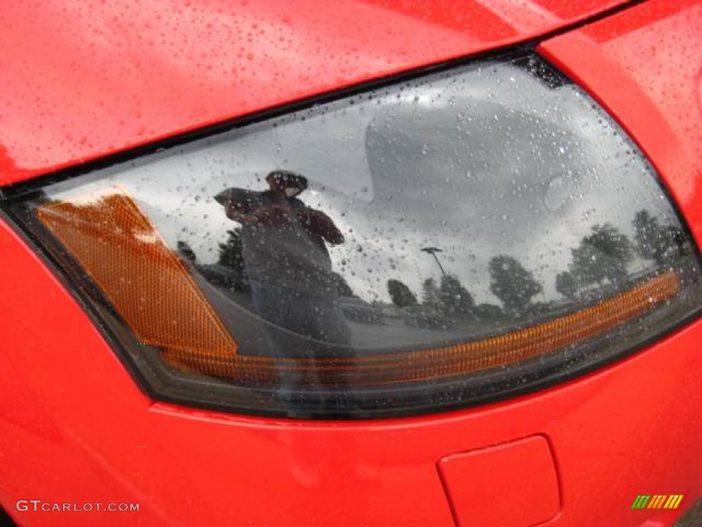 2004 TT 1.8T Roadster - Brilliant Red / Vanilla photo #9