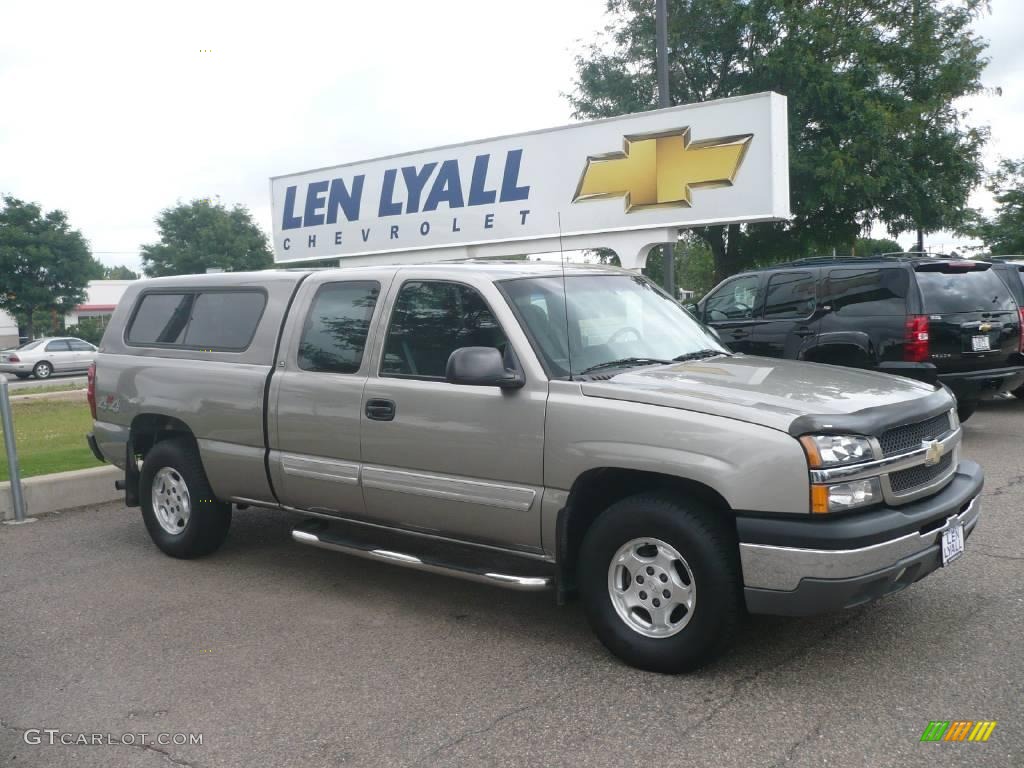 2003 Silverado 1500 LS Extended Cab 4x4 - Light Pewter Metallic / Dark Charcoal photo #1