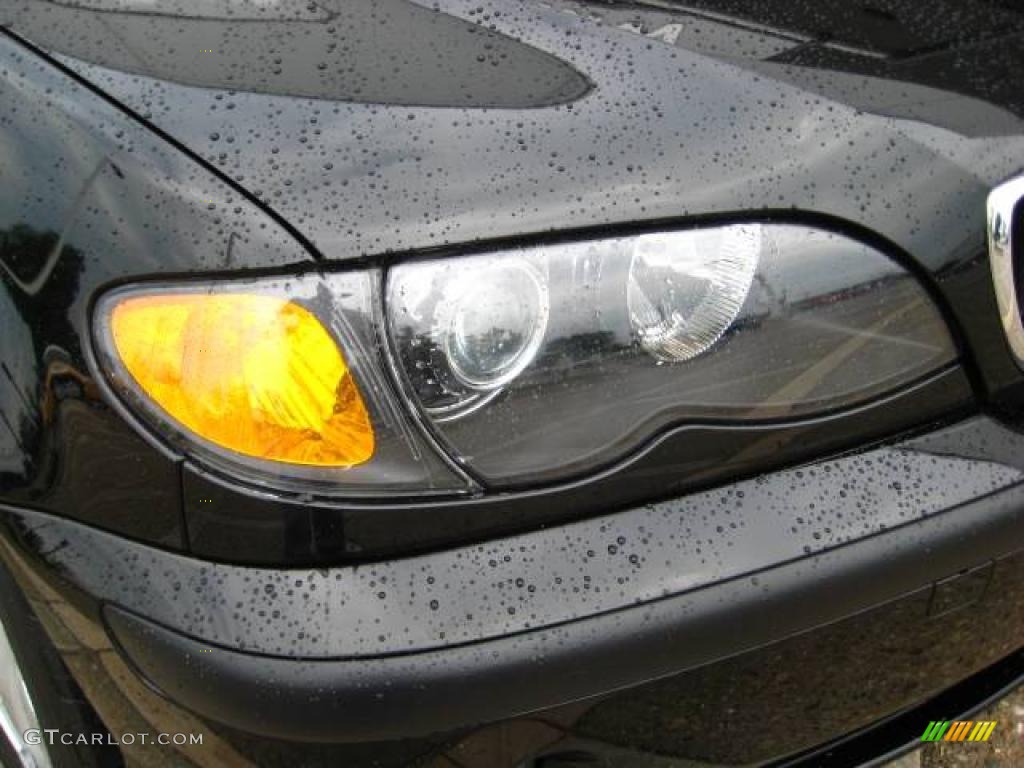 2002 3 Series 325i Sedan - Jet Black / Sand photo #11