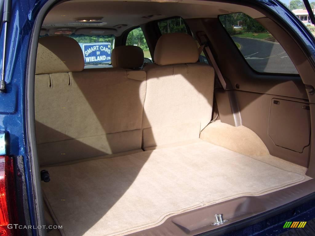 2006 Rainier CXL AWD - Deep Sapphire Blue Metallic / Cashmere photo #11