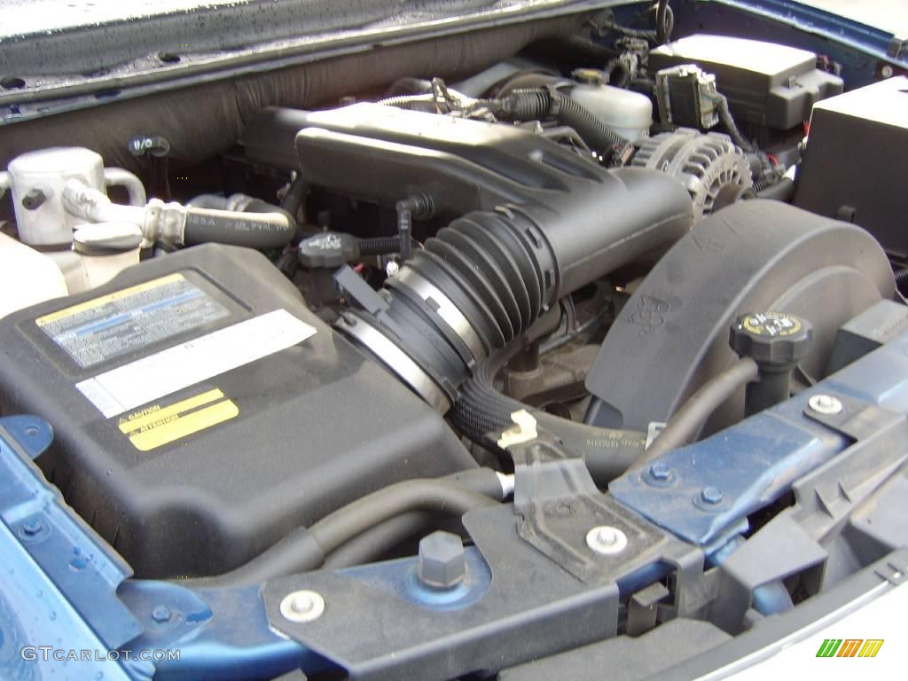 2006 Rainier CXL AWD - Deep Sapphire Blue Metallic / Cashmere photo #28