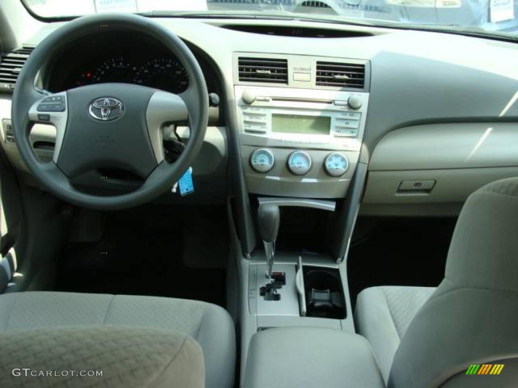 2008 Camry LE - Black / Ash photo #9