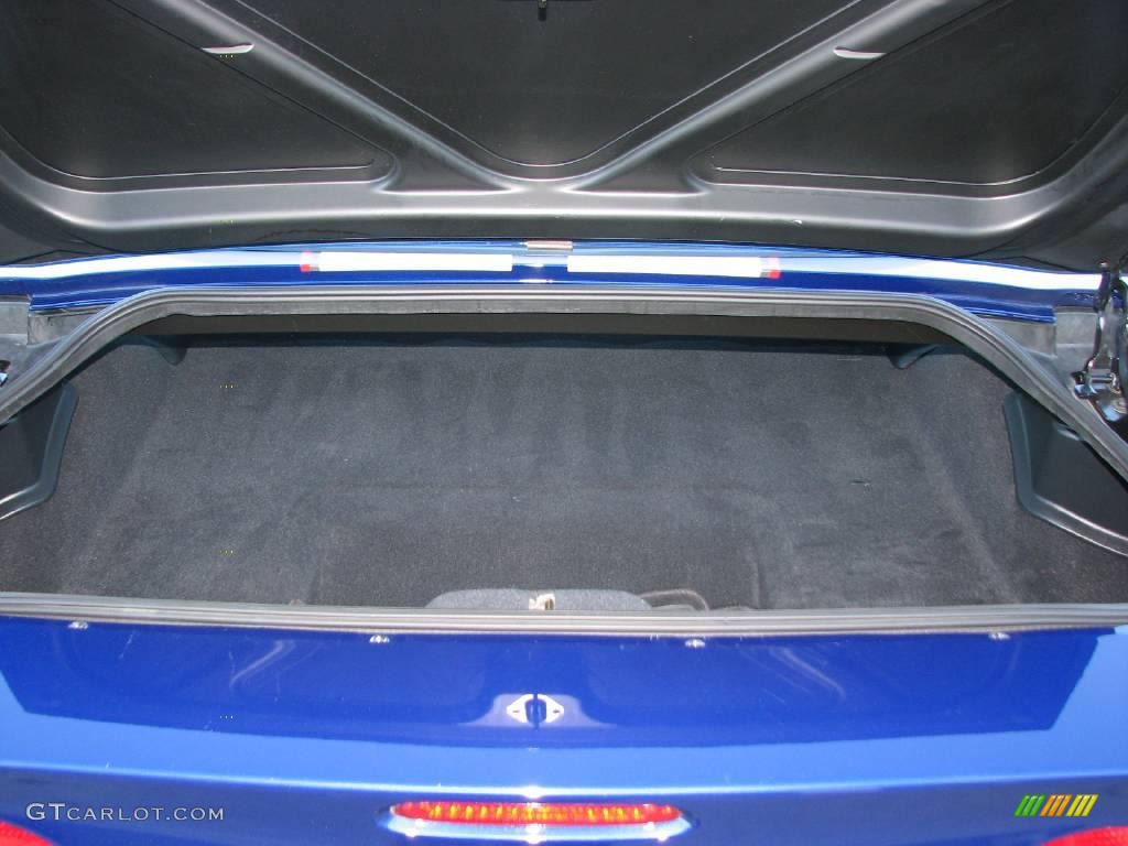 2004 Corvette Z06 - LeMans Blue Metallic / Black photo #18