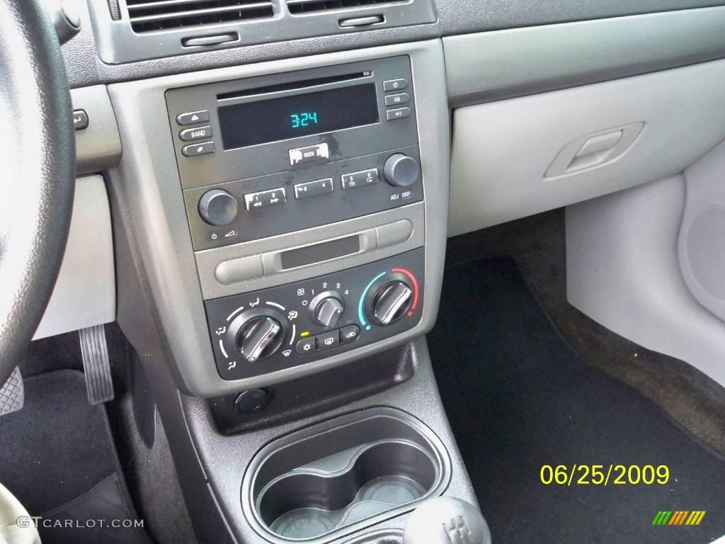 2005 Cobalt Coupe - Blue Granite Metallic / Gray photo #6