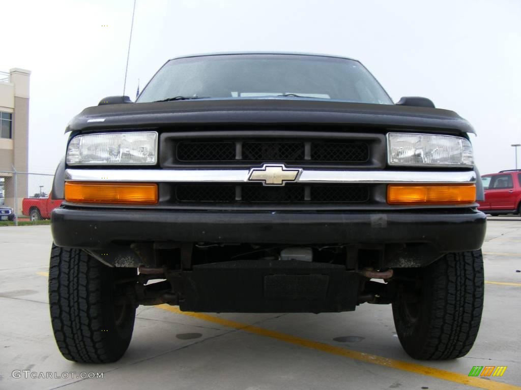 2000 S10 LS Extended Cab 4x4 - Space Blue Metallic / Graphite photo #9
