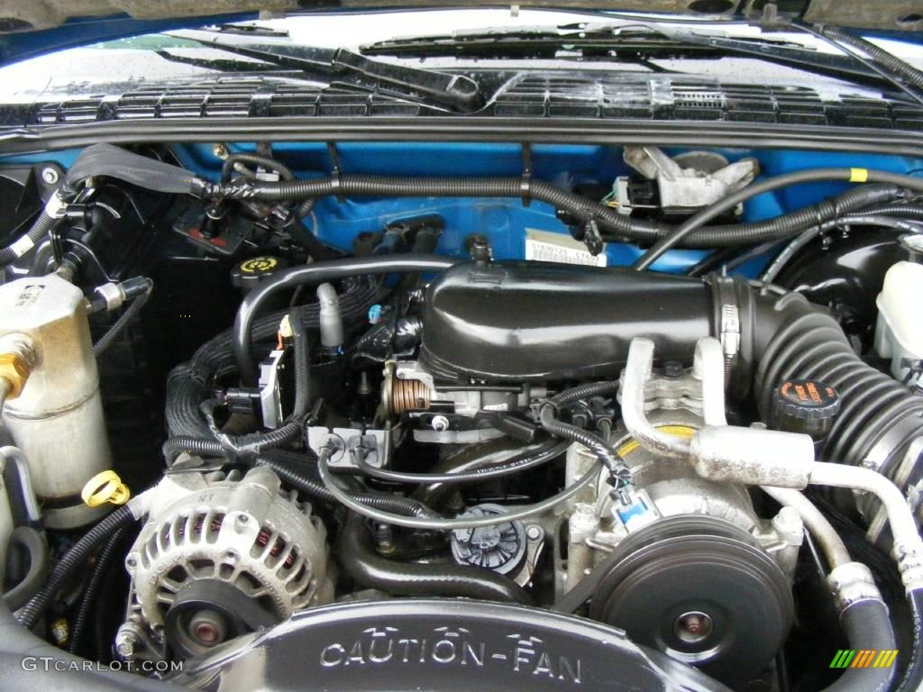 2000 S10 LS Extended Cab 4x4 - Space Blue Metallic / Graphite photo #16