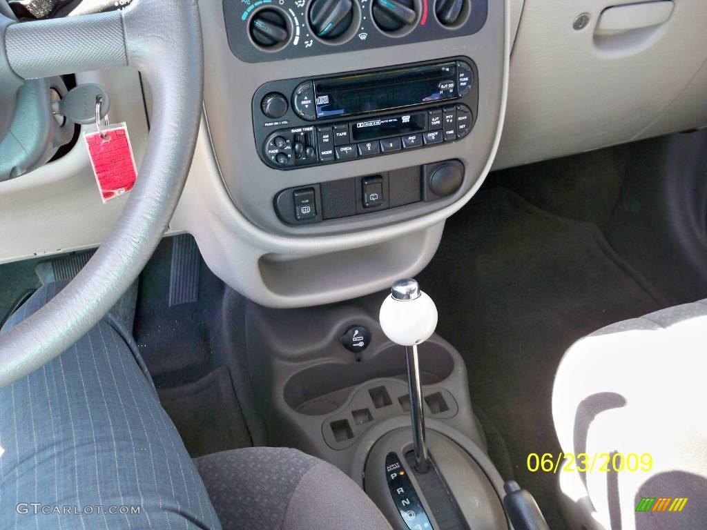 2004 PT Cruiser  - Seamist Green Metallic / Taupe/Pearl Beige photo #7