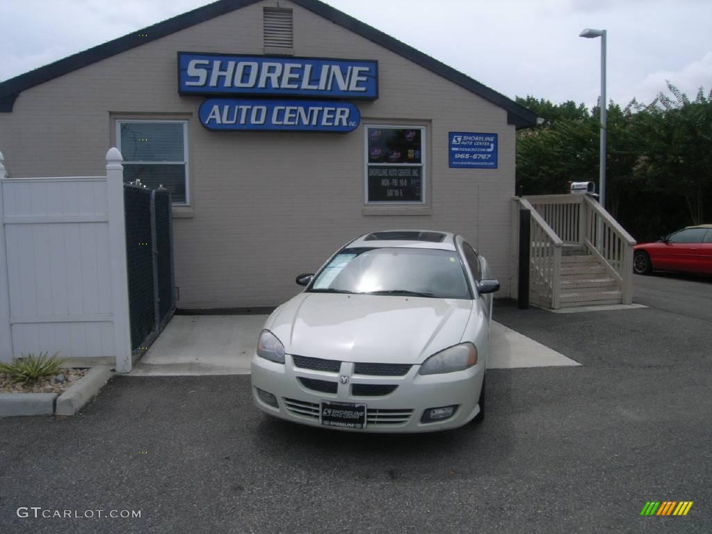 Satin White Pearl Dodge Stratus