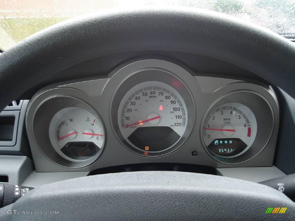 2008 Avenger SE - Bright Silver Metallic / Dark Slate Gray/Light Slate Gray photo #25