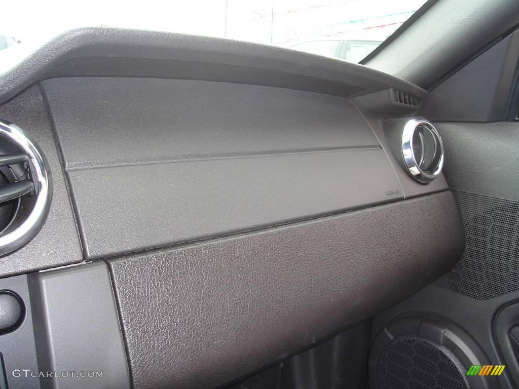 2007 Mustang V6 Premium Coupe - Redfire Metallic / Dark Charcoal photo #26