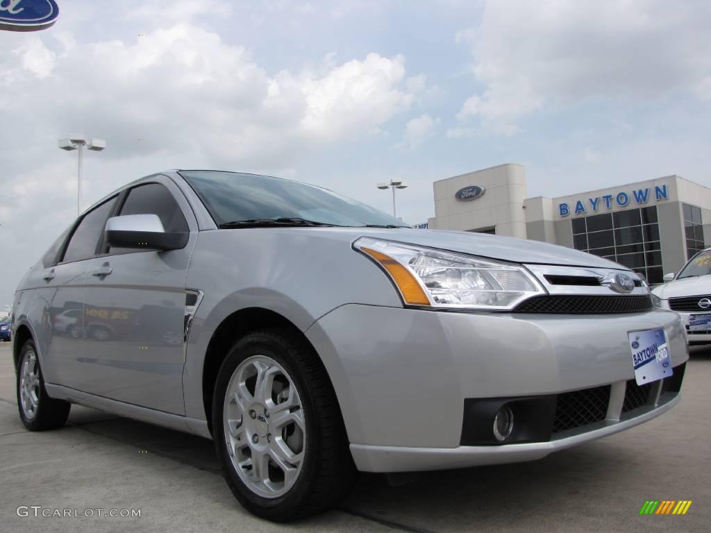 2008 Focus SES Sedan - Vapor Silver Metallic / Medium Stone photo #1