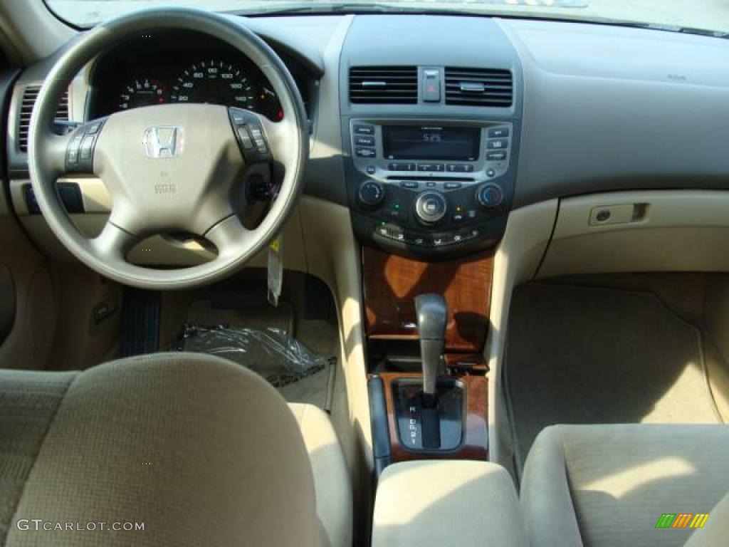 2006 Accord EX Sedan - Nighthawk Black Pearl / Ivory photo #9
