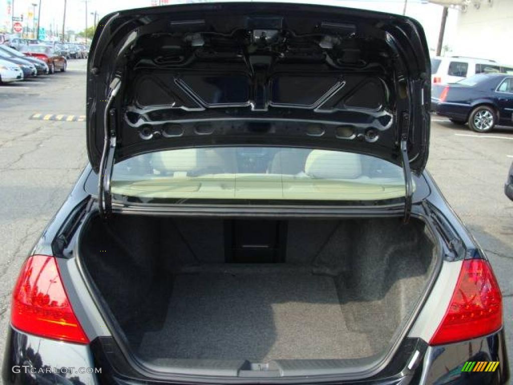 2006 Accord EX Sedan - Nighthawk Black Pearl / Ivory photo #13