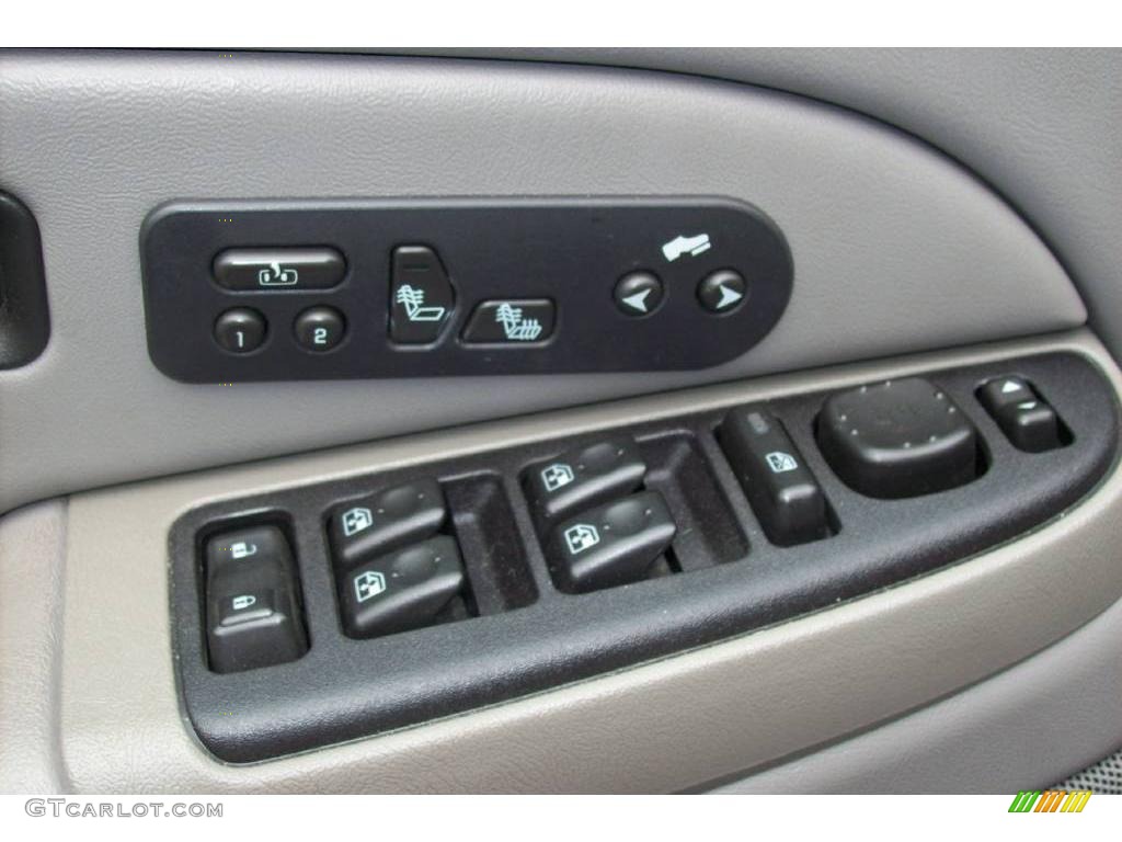 2005 Avalanche LT 4x4 - Sport Red Metallic / Gray/Dark Charcoal photo #16